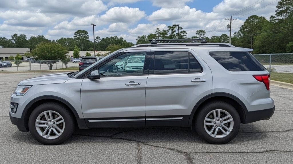 Best 5 Roof Rack Cross Bars for Ford Explorer Best Roof Rack Cross Bars for Ford Explorer